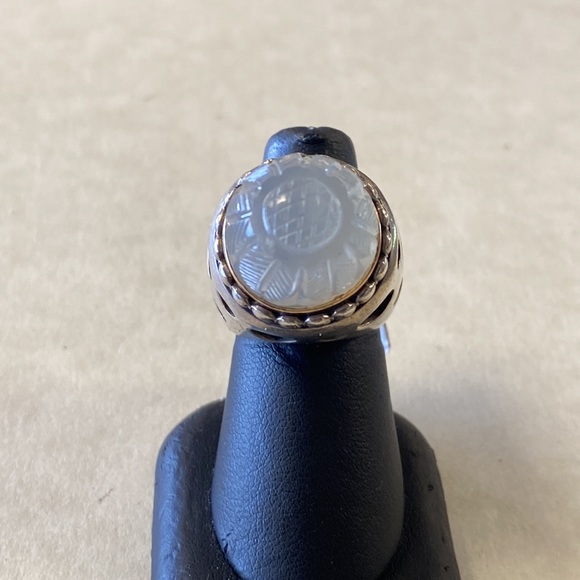 Diane Malouf sterling silver 925 14k gold carved moonstone ring size 5.0 - Picture 3 of 5